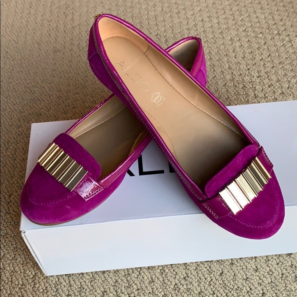 Flat shoes